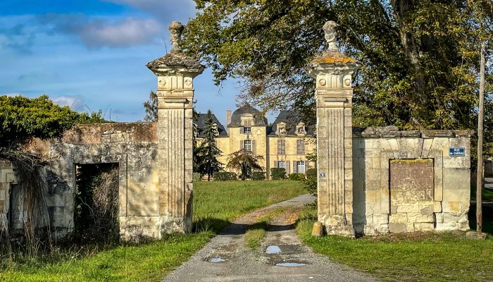 Palacio en venta Thouars, Nueva Aquitania,  Francia
