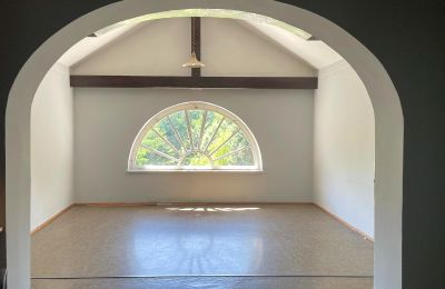 Palacio en venta Łubie, Pyskowicka 34, Silesia, Buhardilla