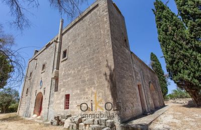 Propiedad histórica en venta Francavilla Fontana, Apulia, Imagen 4/34