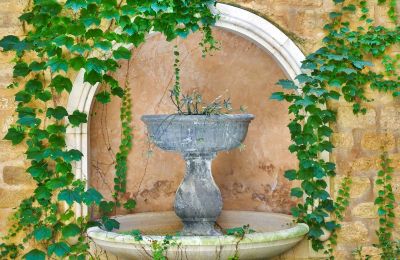 Inmueble histórico en venta Uzès, Occitania, Imagen 20/25