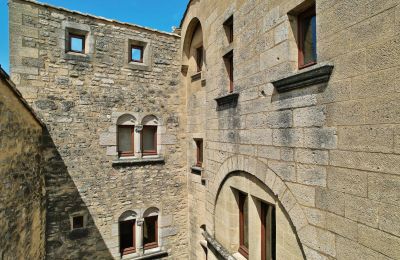 Inmueble histórico Uzès, Occitania