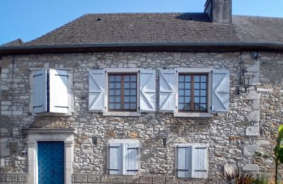 Inmuebles históricos, Casa señorial bearnesa en Lasseube – Vivienda histórica de piedra en el Béarn