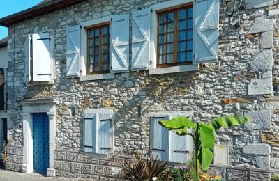 Propiedad histórica en venta Lasseube, Nueva Aquitania, Vista exterior