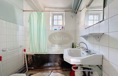 Propiedad histórica en venta Bagnères-de-Bigorre, Occitania, Cuarto de baño