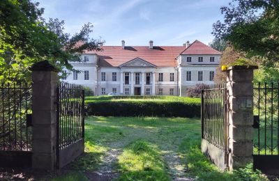 Inmuebles históricos, Palacio clasicista cerca de Poznań – Pałac w Siedlcu