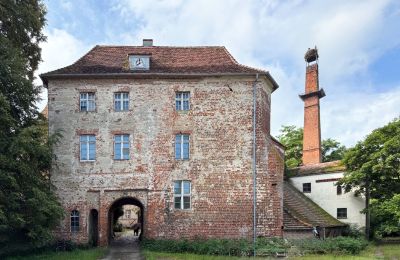 Inmuebles históricos, Castillo de Goldbeck – Venta por el Ayuntamiento de Wittstock/Dosse