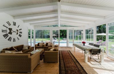 Palacio en venta 4693 Desselbrunn, Alta Austria, Der geräumige Wintergarten lädt zum Entspannen ein 