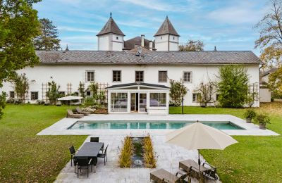 Palacio en venta 4693 Desselbrunn, Alta Austria, Highend-Poolanlage mit wärmeisolierender Rollabdeckung