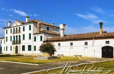 Inmuebles históricos, Villa Martelli Piccioli – Palacio en Polesine