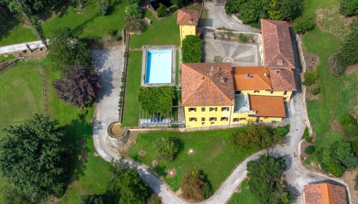 Casa señorial en venta Borgomanero, Piamonte,  Italia