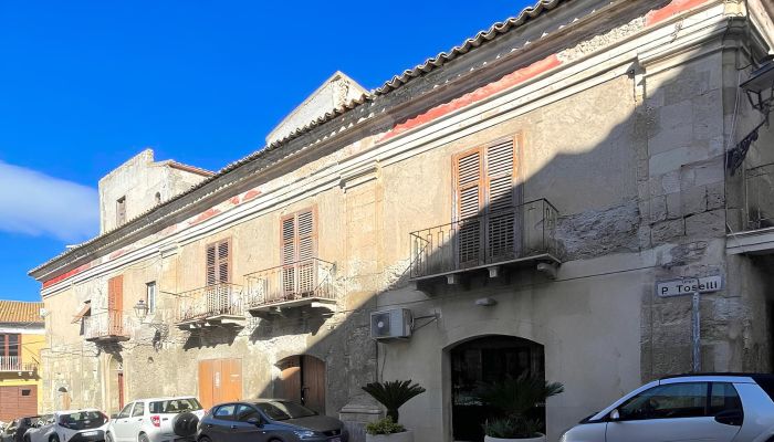 Palacio urbano en venta Palma di Montechiaro, Sicilia,  Italia