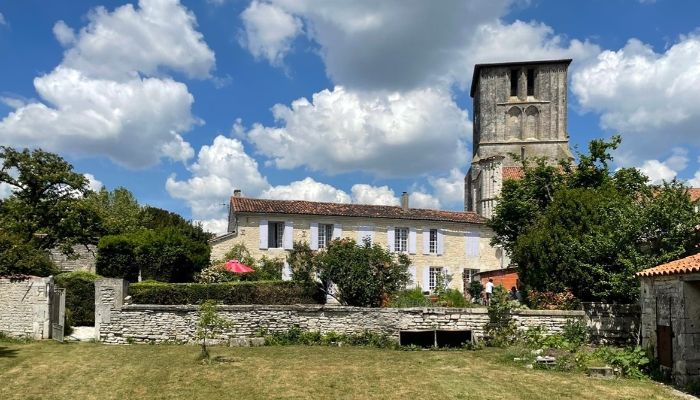 Mansión histórica en venta Beauvais-sur-Matha, Nueva Aquitania,  Francia