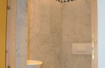 Palacio en venta 84375 Kirchdorf am Inn, Hofmarkstraße 2, Baviera, 2. Stock: WC (Carrara-Marmor)