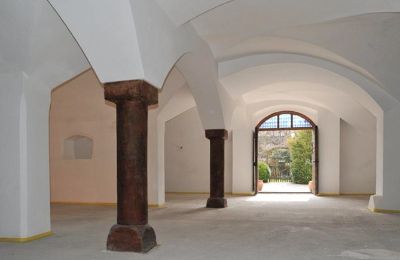 Palacio en venta 84375 Kirchdorf am Inn, Hofmarkstraße 2, Baviera, Gewölbehalle mit antiken Adneter-Marmorsäulen, FBH (9 Segmente)