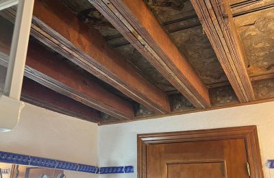 Apartamento en edificio histórico en venta Toledo, Amador de los Ríos 2, Castilla-La Mancha, Techos de madera decorativos