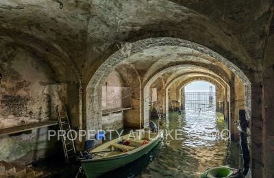 Apartamento en edificio histórico en venta Como, Lombardía, Muelle para botes
