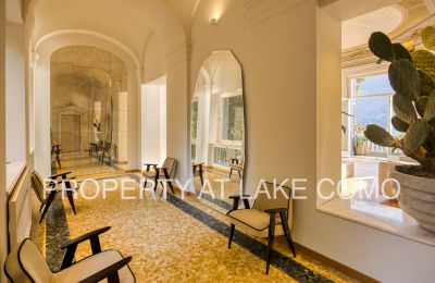 Apartamento en edificio histórico en venta Como, Lombardía, Hall de entrada