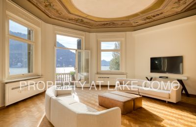Apartamento en edificio histórico en venta Como, Lombardía, Salón