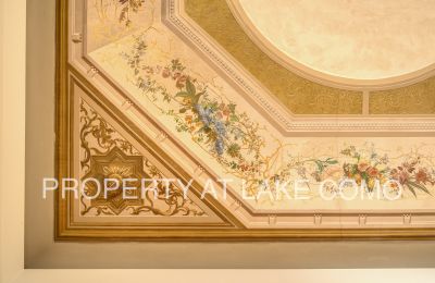 Apartamento en edificio histórico en venta Como, Lombardía, Detalles