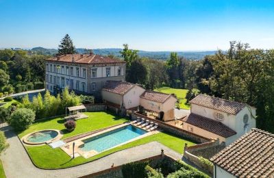 Palacio en venta Capannori, Toscana, Entorno de la propiedad
