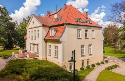Palacio en venta Marzewo, Varmia‑Masuria, Vista lateral