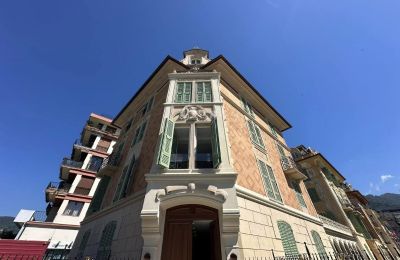 Apartamento en edificio histórico en venta Rapallo, Liguria, Imagen 2/14