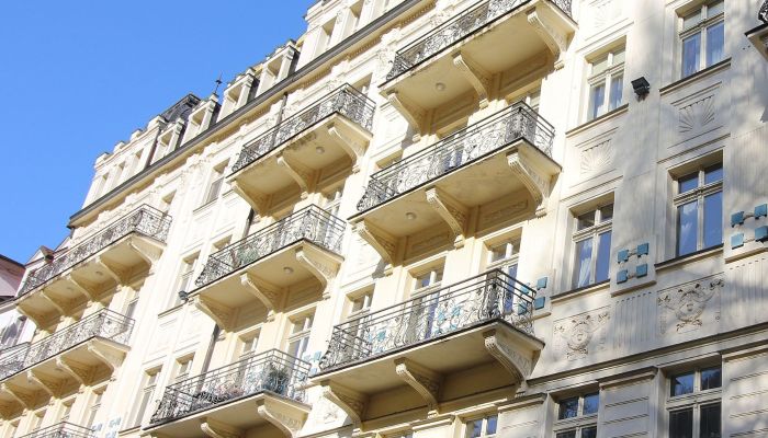 Piso en edificio histórico en el barrio termal de Karlovy Vary