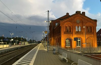 Propiedad histórica en venta 49356 Diepholz, Am Bahnhof  1, Baja Sajonia, Am Bahnsteig, Einstieg  ICE Richtung Süden