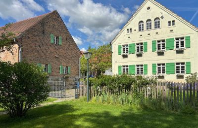 Inmuebles históricos, Propiedad rural en la región fronteriza entre Polonia, Alemania y la República Checa