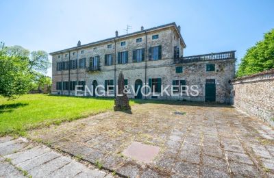Mansión histórica en venta Montechiarugolo, Emilia-Romaña, Patio