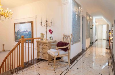 Palacio en venta Baden-Wurtemberg, Treppe - Flur - 2. OG