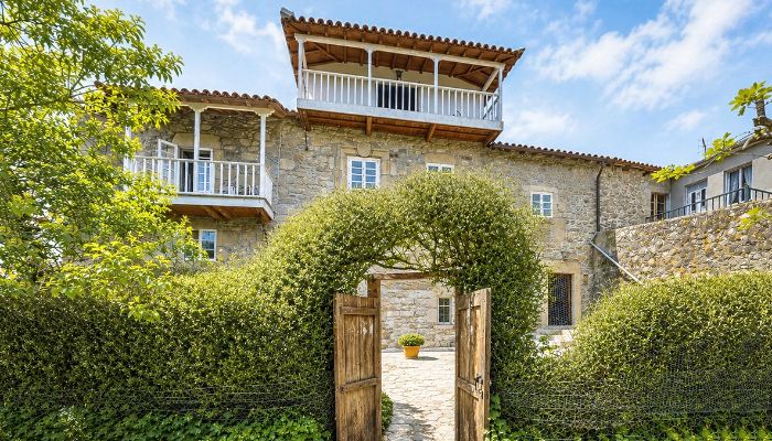 Casa señorial en venta O Barrio, Galicia