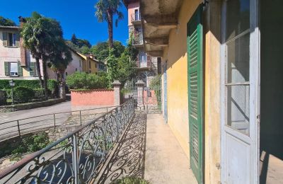 Casa de campo en venta Magognino, Piamonte, Balcón