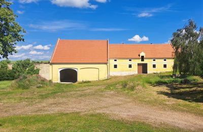 Palacio en venta Žatec, okres Louny, Dependencia