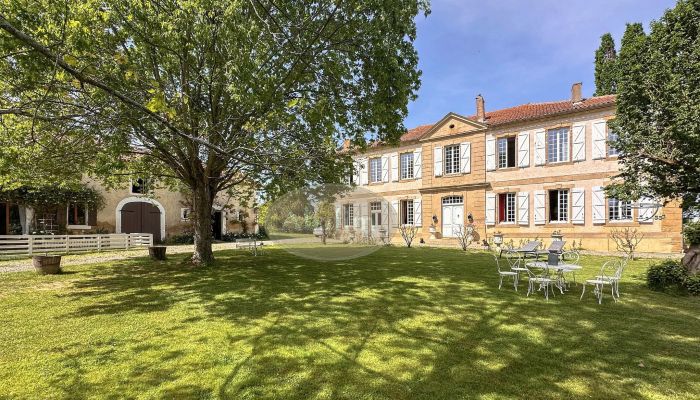 Casa señorial cerca de Mirande con casa de invitados, parque y dependencias
