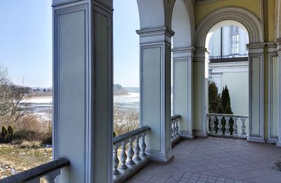 Palacio en venta Lubstów, Pałac w Lubstowie, województwo wielkopolskie, Loggia
