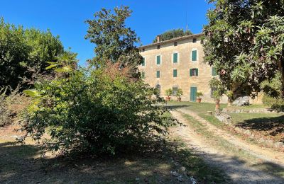 Villa histórica en venta Siena, Toscana:  RIF 2937 Blick auf Gebäude I