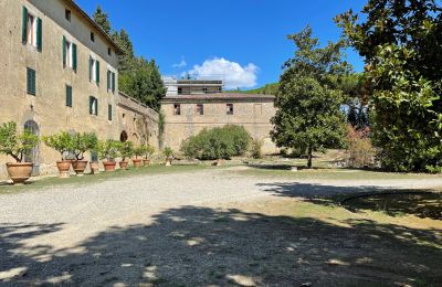 Villa histórica en venta Siena, Toscana:  RIF 2937 Innenhof