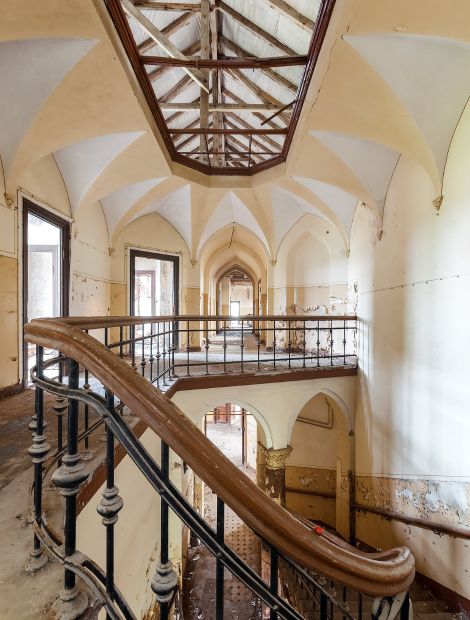 /pp/arr/thumb-walow-herrenhaus-treppe.jpg