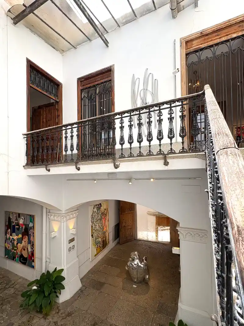 Patio interior Art Palace, Galería Braun 2025, Palma