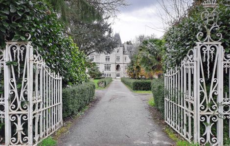 Planguenoual, Château du Val-Bouan - Palacios de Bretaña: Château du Val-Bouan