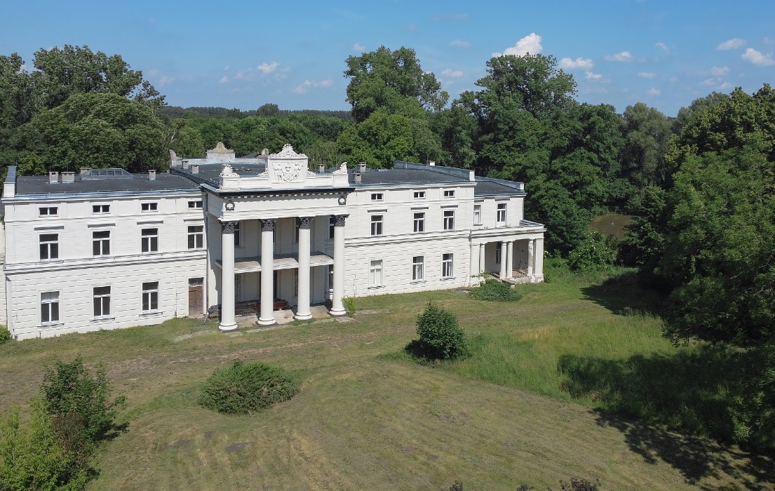Palacio en Głuchowo, Gran Polonia, Głuchowo