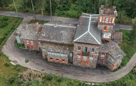 Castillos Palacios Casas señoriales Letonia