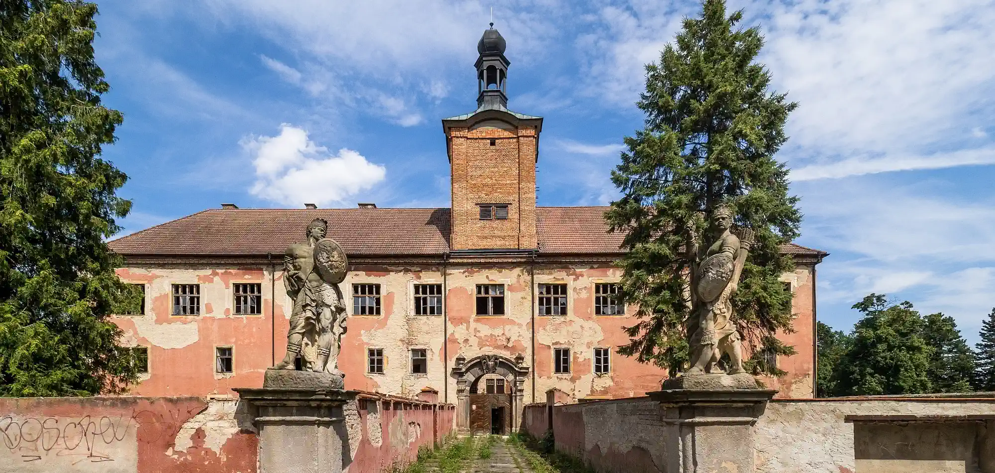 Castillo en Bohemia Central, cerca de Praga, Chequia