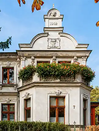 Casa modernista de 1902 en el distrito de Gdańsk-Oliwa, Gdańsk, Pomerania