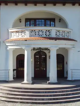 Casa señorial con parque y espacios para eventos de hasta 3.500 personas – hotel de 4 estrellas