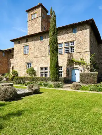 Casa señorial con torre, capilla y jardines al norte de Lyon, Limonest, Auvergne-Rhône-Alpes