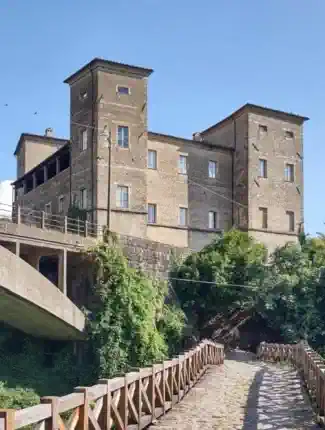 Castello Licci con operación como resort de lujo, Licciana Nardi, Toscana