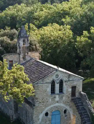 Propiedad histórica en el sur de Francia con capilla y fuentes naturales, Provenza-Alpes-Costa Azul