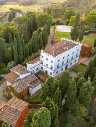 Propiedad agrícola con castillo, viñedos y parque entre Pisa y Florencia, San Miniato, Toscana